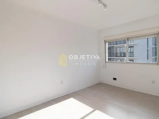 Apartamento 1 quarto e 1 banheiro, para alugar, no bairro Cidade Baixa em Porto Alegre