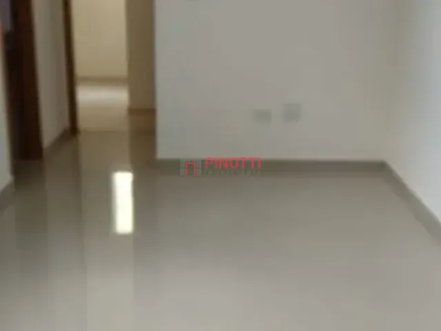 Apartamento 2 quartos e 1 banheiro, à venda, no bairro Vila Alzira em Santo André