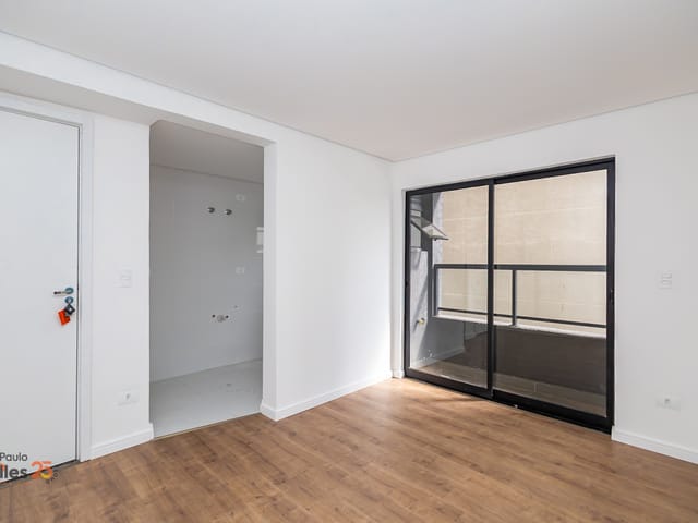 Apartamento 2 quartos e 1 banheiro, à venda, no bairro Água Verde em Curitiba