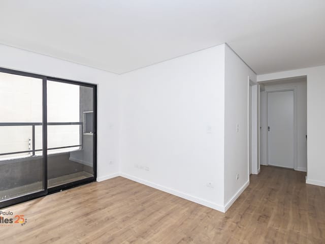 Apartamento 2 quartos e 1 banheiro, à venda, no bairro Água Verde em Curitiba