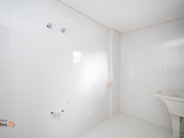 Apartamento 2 quartos e 1 banheiro, à venda, no bairro Água Verde em Curitiba
