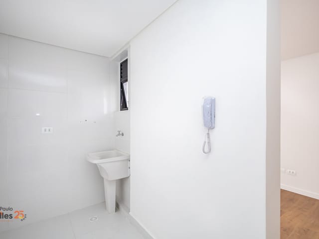 Apartamento 2 quartos e 1 banheiro, à venda, no bairro Água Verde em Curitiba