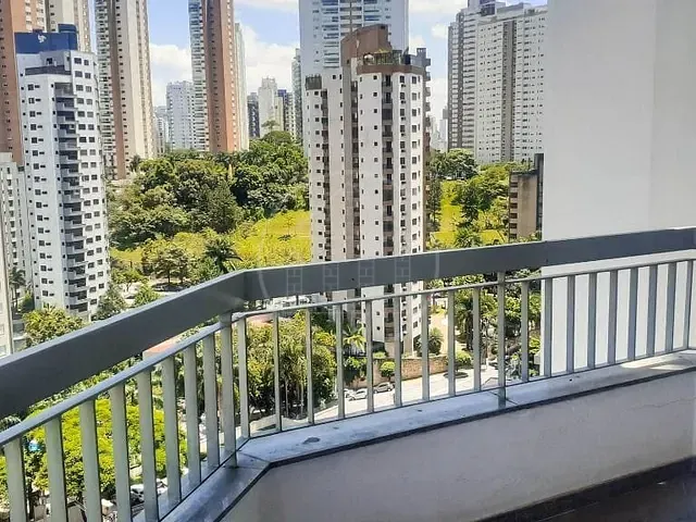 Apartamento com 300m² 4 quartos e 2 banheiros, à venda ou para alugar, no bairro Vila Andrade em São Paulo