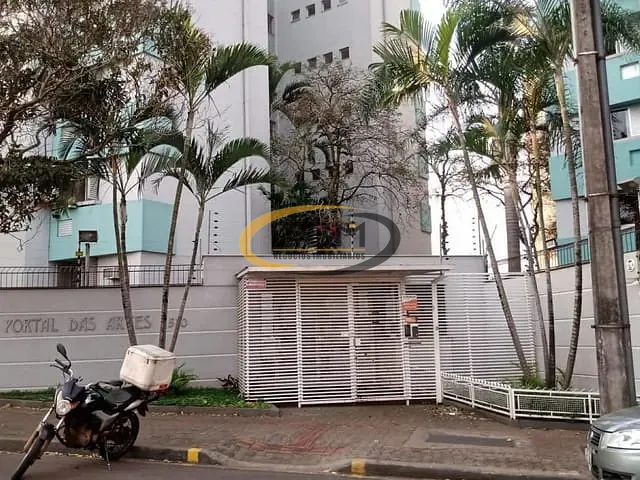 Apartamento com 165m² 3 quartos e 2 banheiros, à venda, no bairro Campo Belo em Londrina