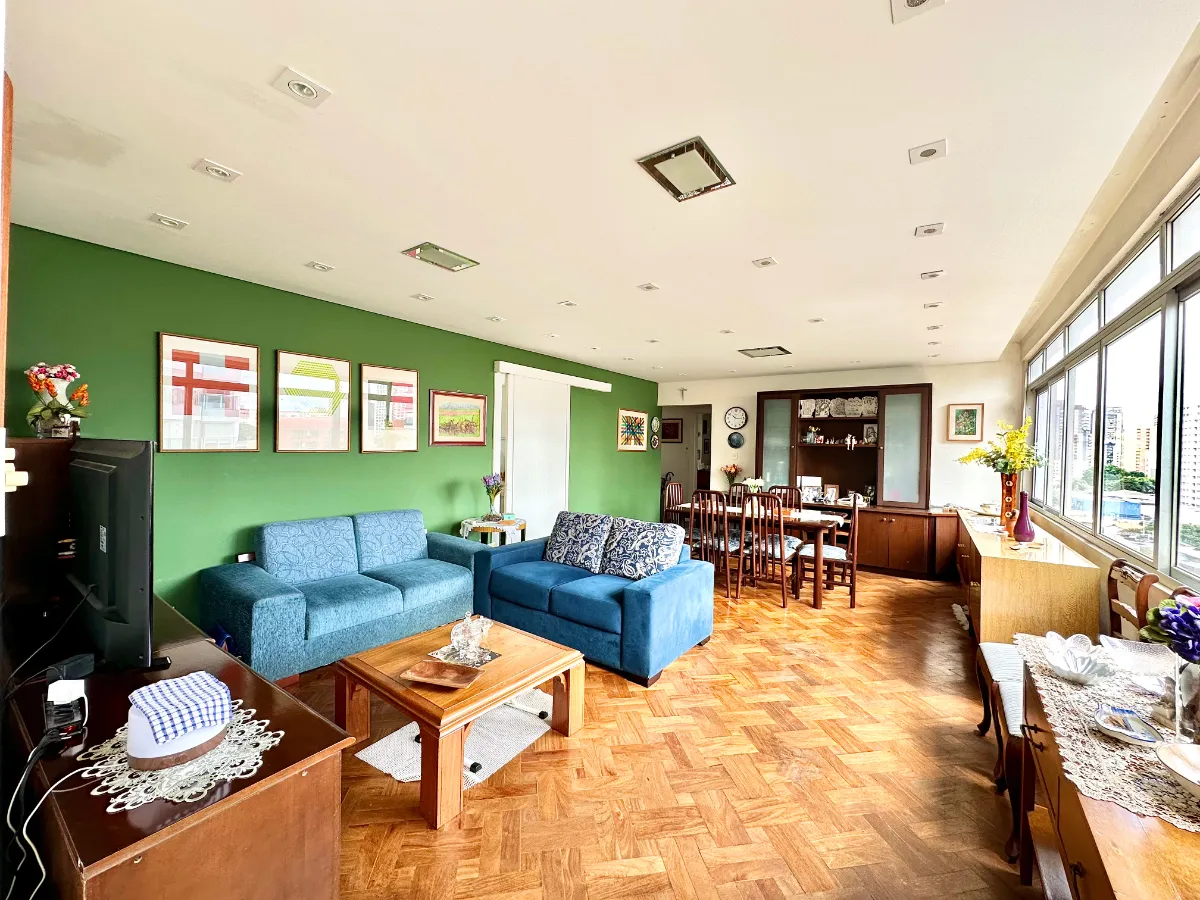 Apartamento para venda em Vila Mariana com 3 quartos, sendo 1 suíte, 159m²