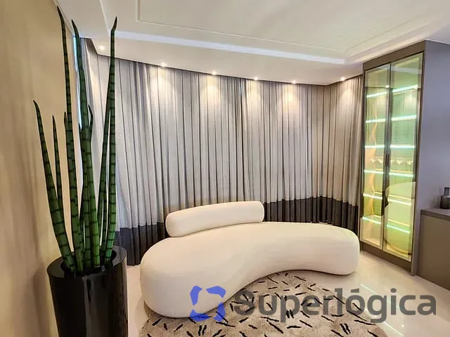 Apartamento com 201m² 3 quartos e 4 banheiros, à venda, no bairro Centro em Balneário Camboriú