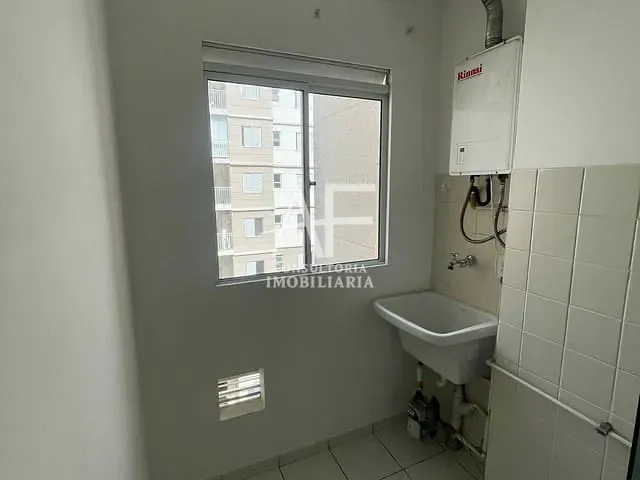 Apartamento 3 quartos e 2 banheiros, para alugar, no bairro Parque Santo Antônio em Taubaté