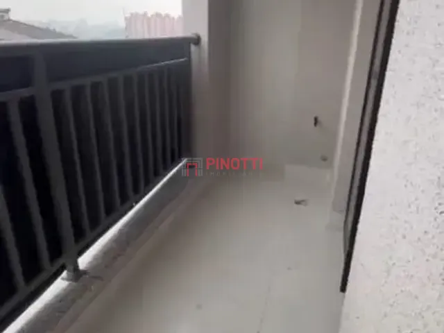 Apartamento 2 quartos e 1 banheiro, à venda, no bairro Jardim Hollywood em São Bernardo do Campo