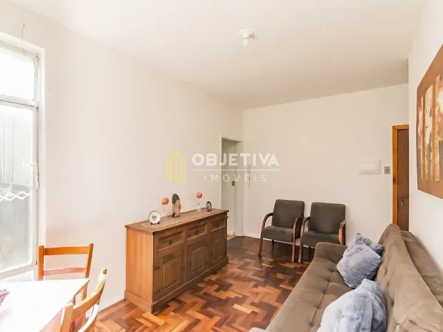 Apartamento 2 quartos e 3 banheiros, para alugar, no bairro Floresta em Porto Alegre