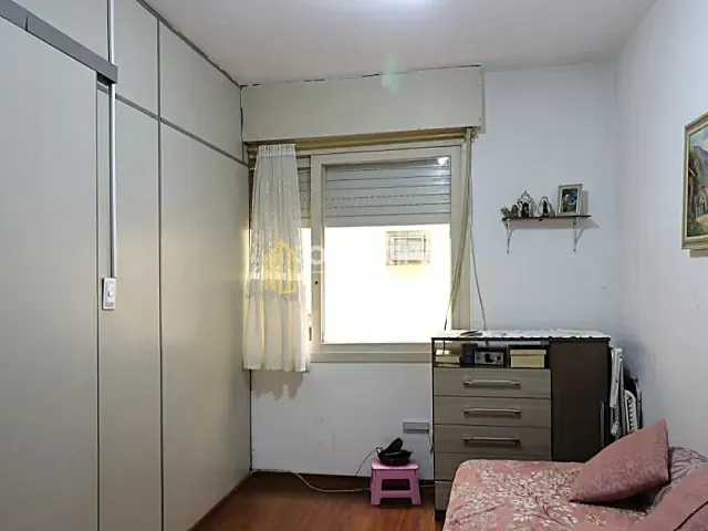 Apartamento 1 quarto e 1 banheiro, para alugar, no bairro Vila Ipiranga em Porto Alegre