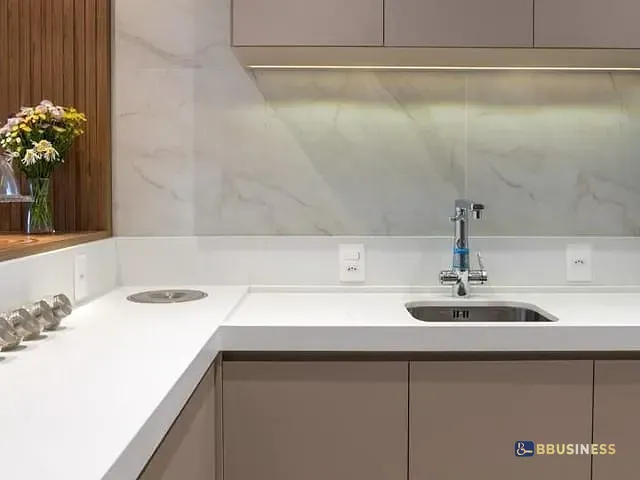 Apartamento 2 quartos e 1 banheiro, à venda, no bairro Madureira em Caxias do Sul