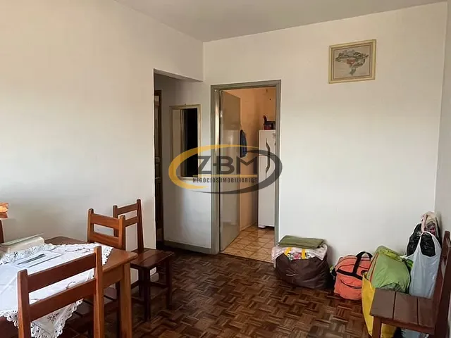 Apartamento 2 quartos e 1 banheiro, à venda, no bairro Leonor em Londrina