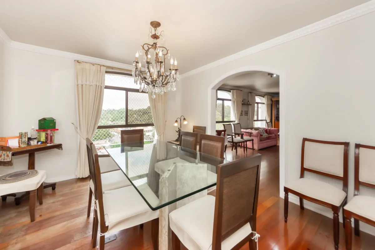 Apartamento para venda em Real Parque com 4 quartos, sendo 3 suítes, 247m²