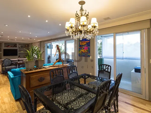 Apartamento 3 quartos e 5 banheiros, à venda, no bairro Cerqueira César em São Paulo