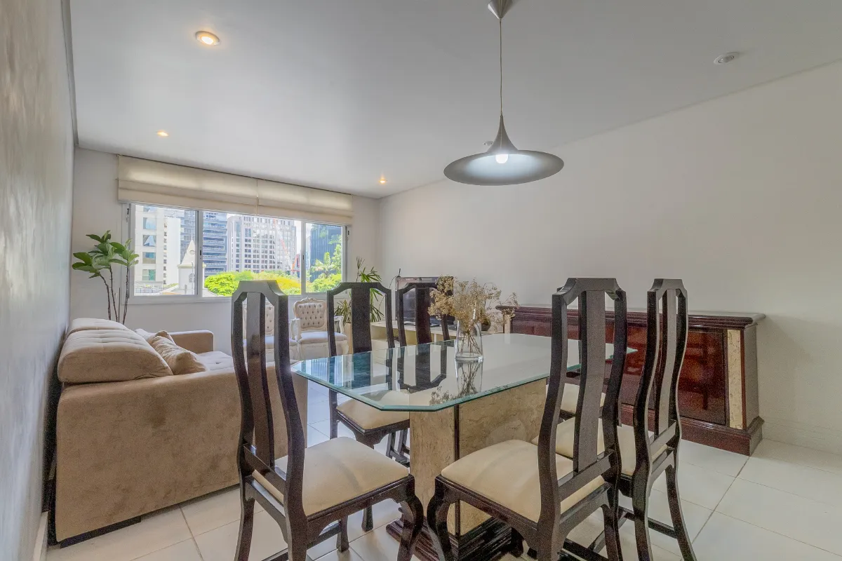 Apartamento para venda em Itaim Bibi com 3 quartos, sendo 1 suíte, 108m²
