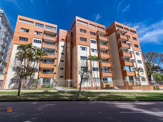 Apartamento 3 quartos e 4 banheiros, à venda, no bairro Água Verde em Curitiba