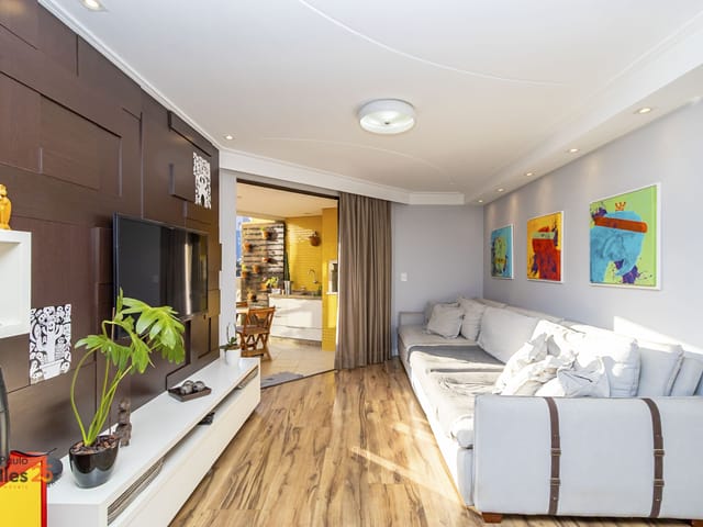 Apartamento 3 quartos e 3 banheiros, à venda, no bairro Água Verde em Curitiba