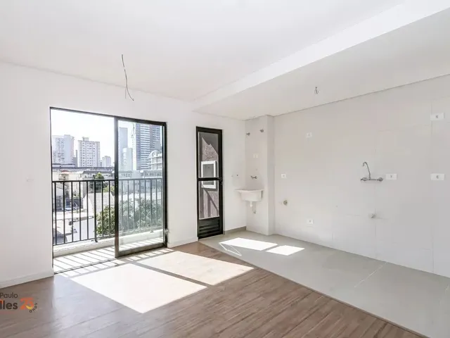 Apartamento 2 quartos e 2 banheiros, à venda, no bairro Rebouças em Curitiba