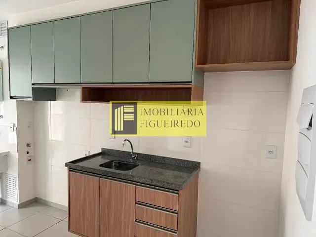 Apartamento 2 quartos e 2 banheiros, para alugar, no bairro Vila Redentora em São José do Rio Preto