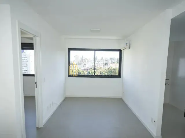 Apartamento 1 quarto e 2 banheiros, para alugar, no bairro Petrópolis em Porto Alegre
