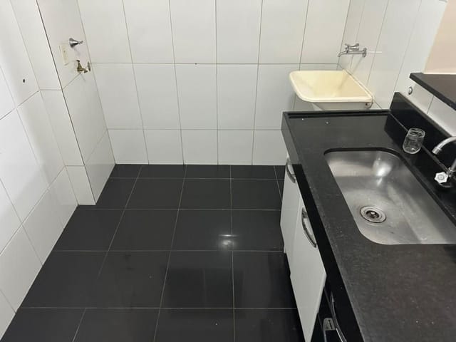 Foto do Apartamento - Apartamento com 2 dormitórios para alugar, 49 m² por R$ 1.108,03/mês - Conjunto Manoel Mendes - Uberaba/MG | ZUCATO IMOBILIARIA LTDA