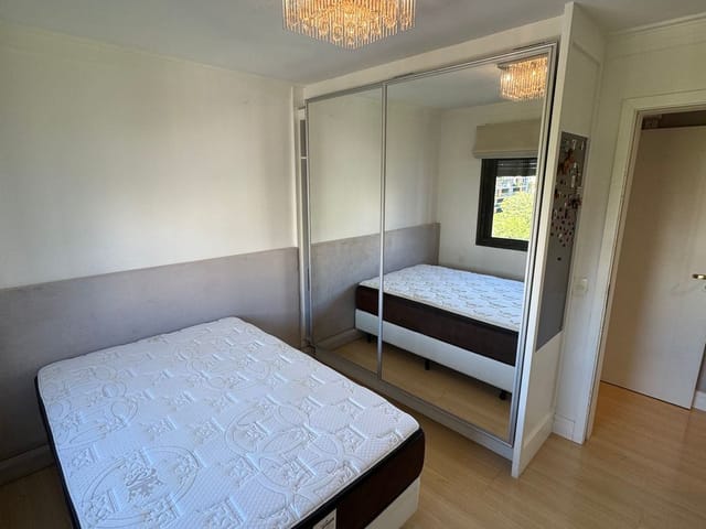 Apartamento 3 quartos e 2 banheiros, à venda, no bairro Cristo Redentor em Caxias do Sul
