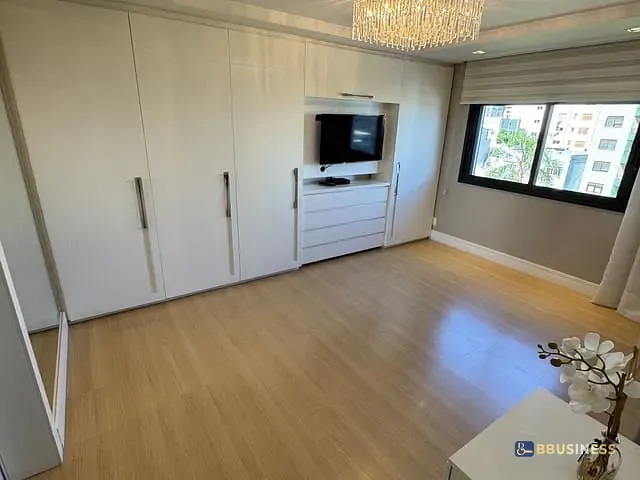 Apartamento 3 quartos e 2 banheiros, à venda, no bairro Cristo Redentor em Caxias do Sul