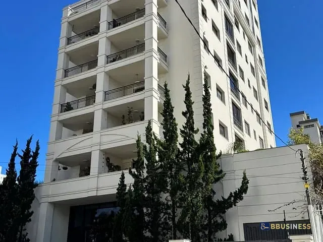 Apartamento 3 quartos e 2 banheiros, à venda, no bairro Cristo Redentor em Caxias do Sul