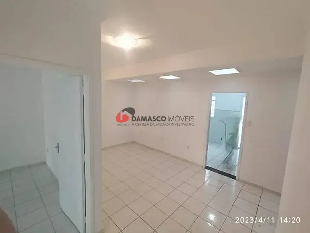 Apartamento 2 quartos e 1 banheiro, para alugar, no bairro Santa Maria em São Caetano do Sul