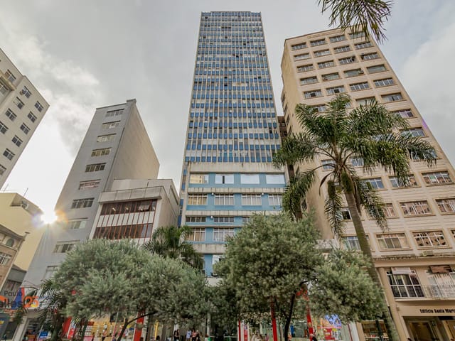 Apartamento 3 quartos e 1 banheiro, à venda, no bairro Centro em Curitiba