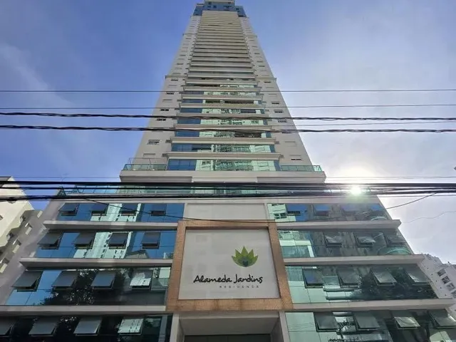 Apartamento à venda, no bairro Centro em Balneário Camboriú