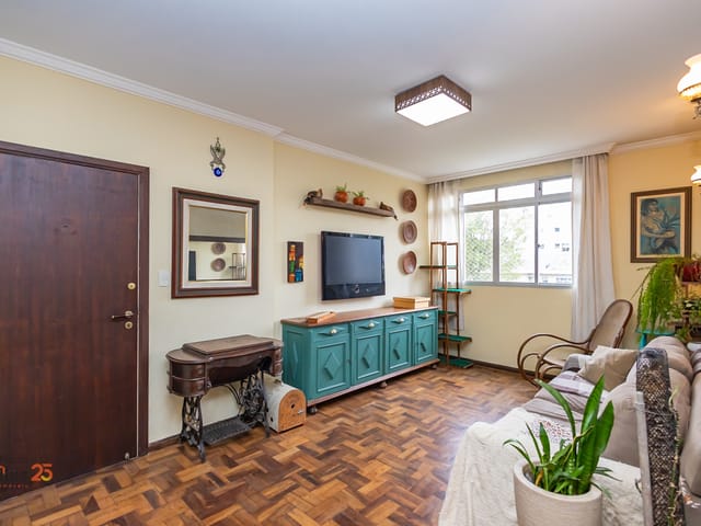 Apartamento 3 quartos e 2 banheiros, à venda, no bairro Água Verde em Curitiba