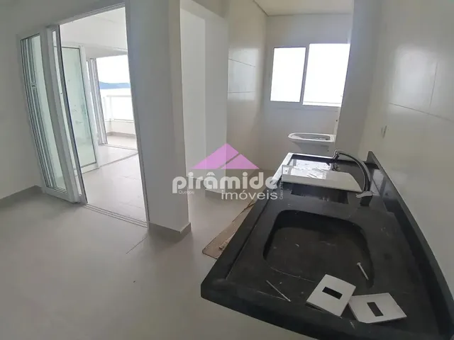 Apartamento com 112m² 2 quartos e 2 banheiros, à venda, no bairro Balneário Copacabana em Caraguatatuba