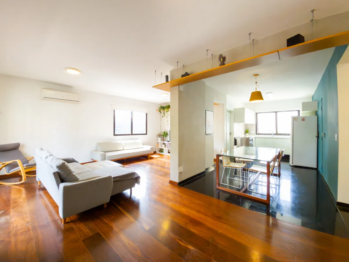 Apartamento para venda em Moema com 3 quartos, sendo 1 suíte , 135m²