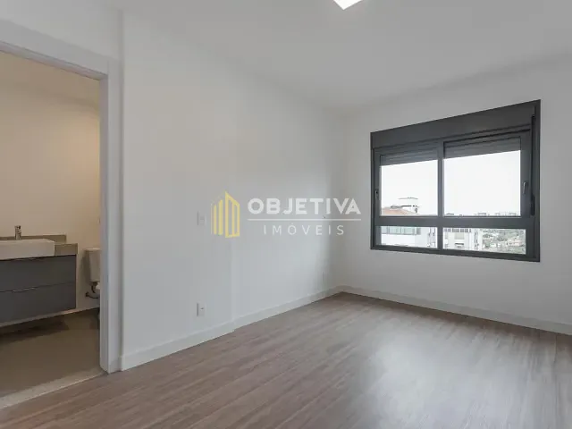 Apartamento 2 quartos e 2 banheiros, à venda ou para alugar, no bairro Jardim Lindóia em Porto Alegre