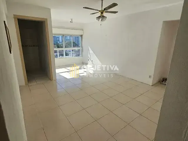 Apartamento 2 quartos e 1 banheiro, para alugar, no bairro Partenon em Porto Alegre