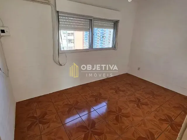 Apartamento 2 quartos e 1 banheiro, para alugar, no bairro Partenon em Porto Alegre
