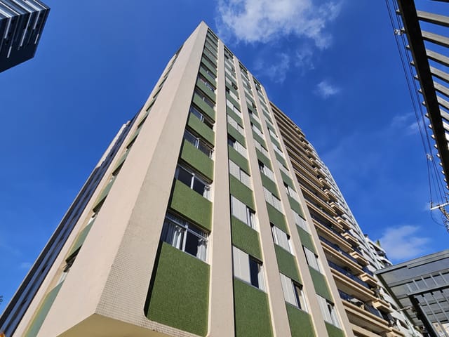 Apartamento 3 quartos e 3 banheiros, à venda, no bairro Batel em Curitiba