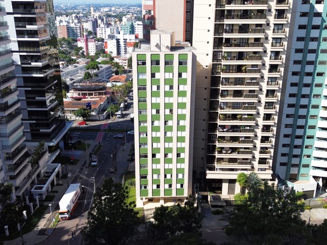 Apartamento 3 quartos e 3 banheiros, à venda, no bairro Batel em Curitiba