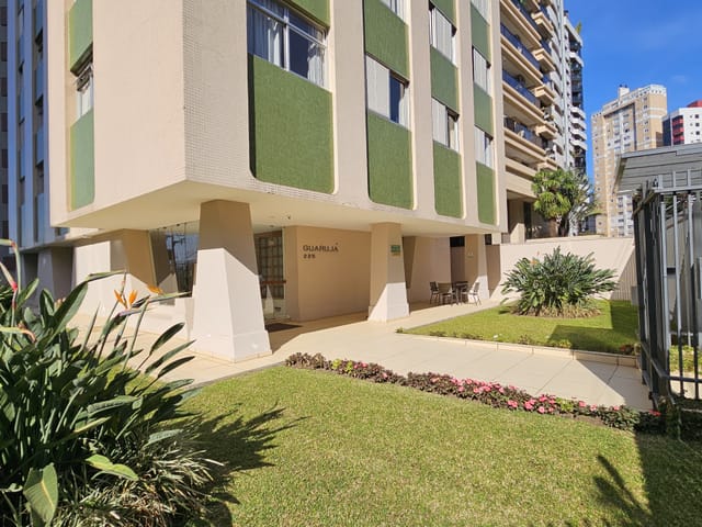Apartamento 3 quartos e 3 banheiros, à venda, no bairro Batel em Curitiba