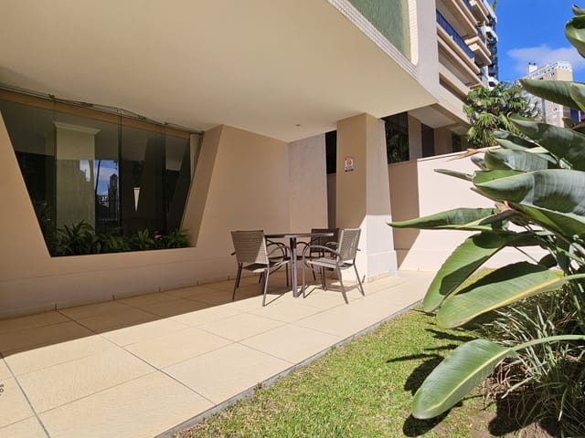 Apartamento 3 quartos e 3 banheiros, à venda, no bairro Batel em Curitiba