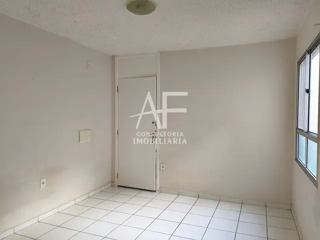 Apartamento 2 quartos e 1 banheiro, à venda, no bairro Vila dos Comerciários I em Taubaté