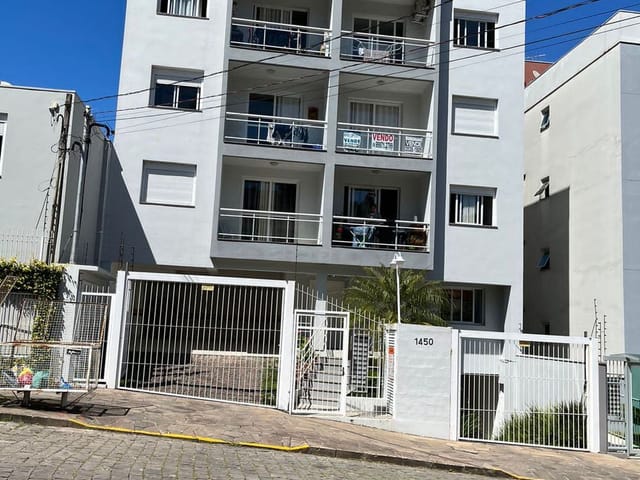 Apartamento 2 quartos e 1 banheiro, à venda, no bairro Nossa Senhora da Saúde em Caxias do Sul