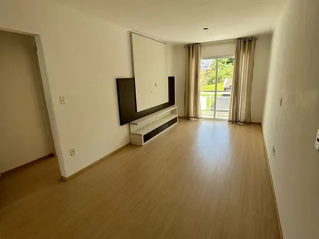 Apartamento 2 quartos e 1 banheiro, à venda, no bairro Nossa Senhora da Saúde em Caxias do Sul