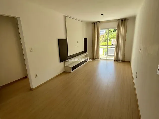 Apartamento 2 quartos e 1 banheiro, à venda, no bairro Nossa Senhora da Saúde em Caxias do Sul