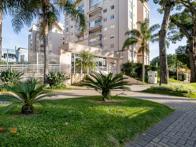 Apartamento 2 quartos e 2 banheiros, à venda, no bairro Água Verde em Curitiba