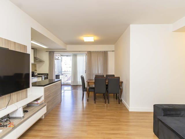 Apartamento 2 quartos e 2 banheiros, à venda, no bairro Água Verde em Curitiba