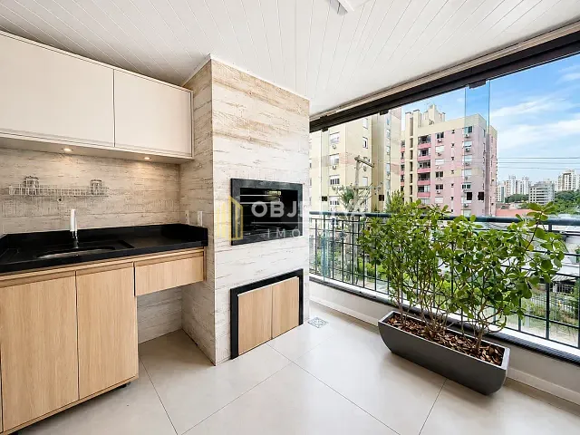 Apartamento 3 quartos e 3 banheiros, para alugar, no bairro Boa Vista em Porto Alegre