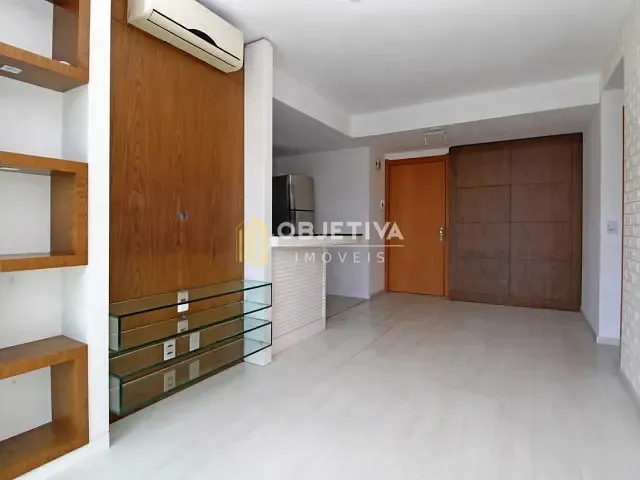 Apartamento 2 quartos e 3 banheiros, à venda ou para alugar, no bairro Passo da Areia em Porto Alegre