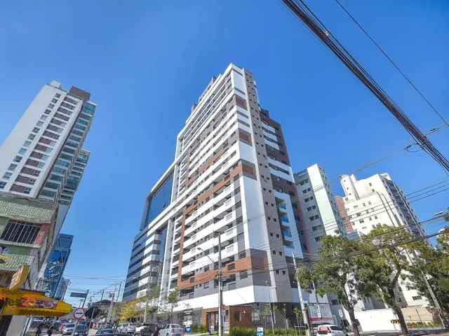Apartamento 2 quartos e 2 banheiros, à venda, no bairro Água Verde em Curitiba